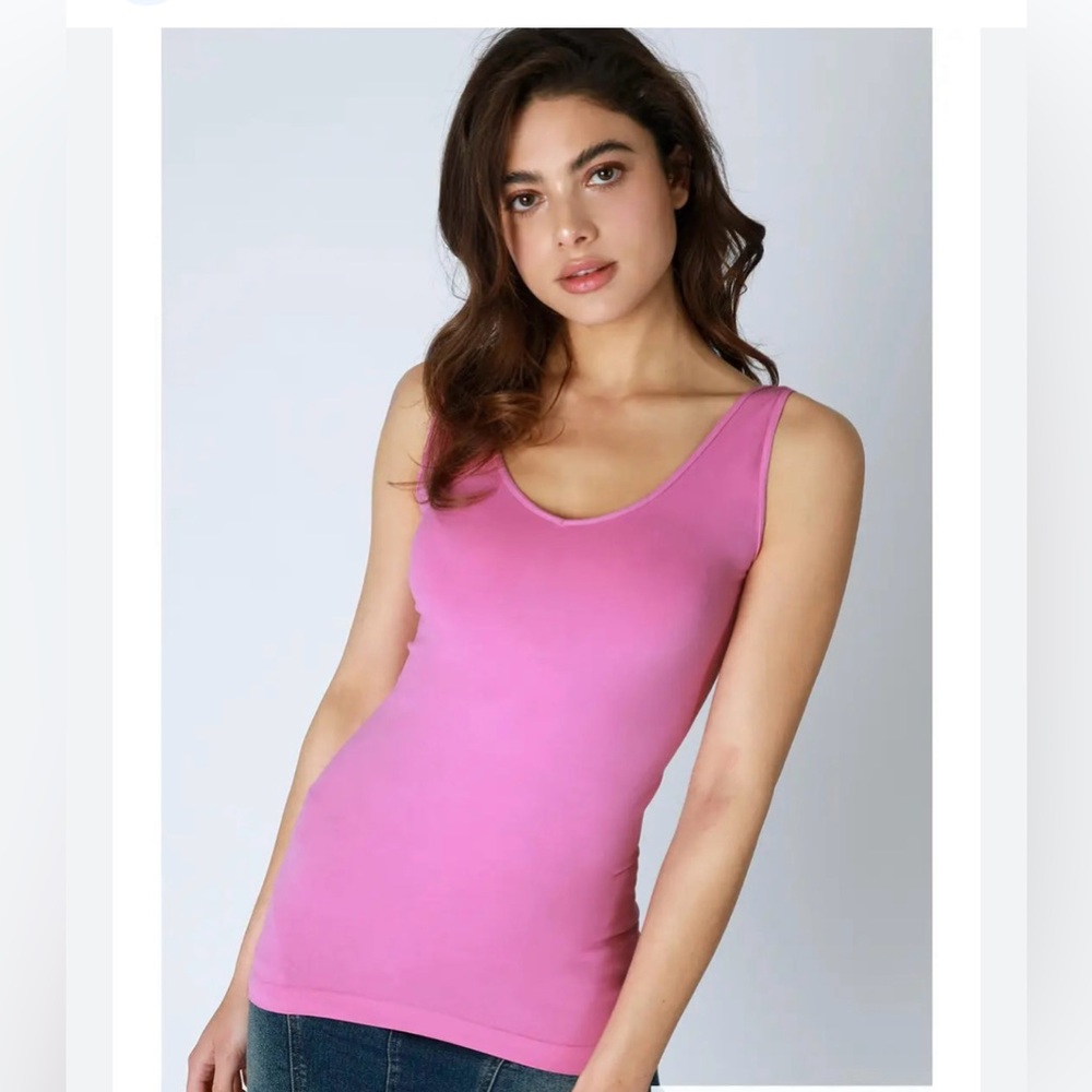 💗💗ZENANA Seamless Scoop Neck/ Reversible Tank Top💗💗•Hot Pink